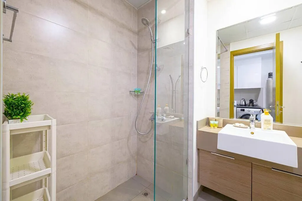 Apartament Lovely Studio In Bloom Tower, 10 Minutes To Marina Dubaj